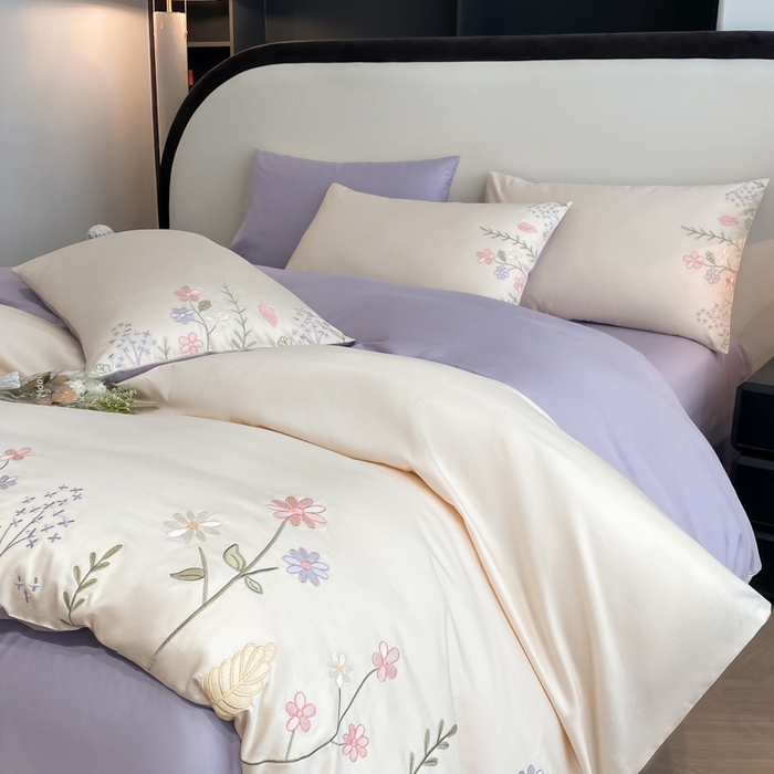 91家纺网 家纺一手货源 找家纺 欣宜家纺 2025新款全棉长绒棉刺绣绣花款纯棉四件套高端礼盒款-洛可系列 洛可可-白紫