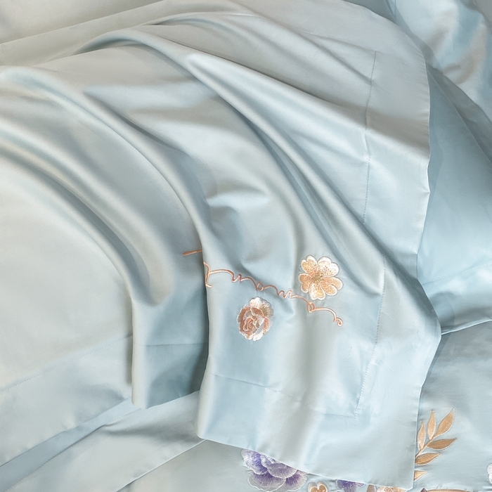 91家纺网 家纺一手货源 找家纺 欣宜家纺 2025新款纯棉全棉长绒棉刺绣绣花高端礼盒四件套-梦境 梦境飘蓝