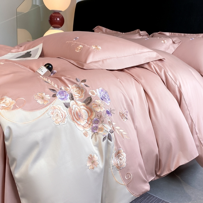 91家纺网 家纺一手货源 找家纺 欣宜家纺 2025新款纯棉全棉长绒棉刺绣绣花高端礼盒四件套-梦境 梦境轻奢粉