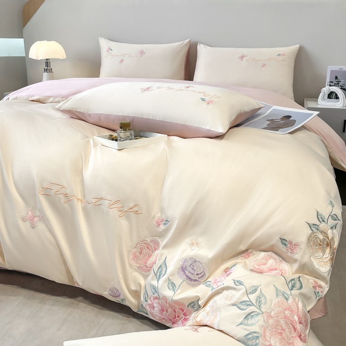 91家纺网 家纺一手货源 找家纺 欣宜家纺 2025新款纯棉全棉长绒棉刺绣绣花四件套高端礼盒款-爱丽丝 爱丽丝-白粉