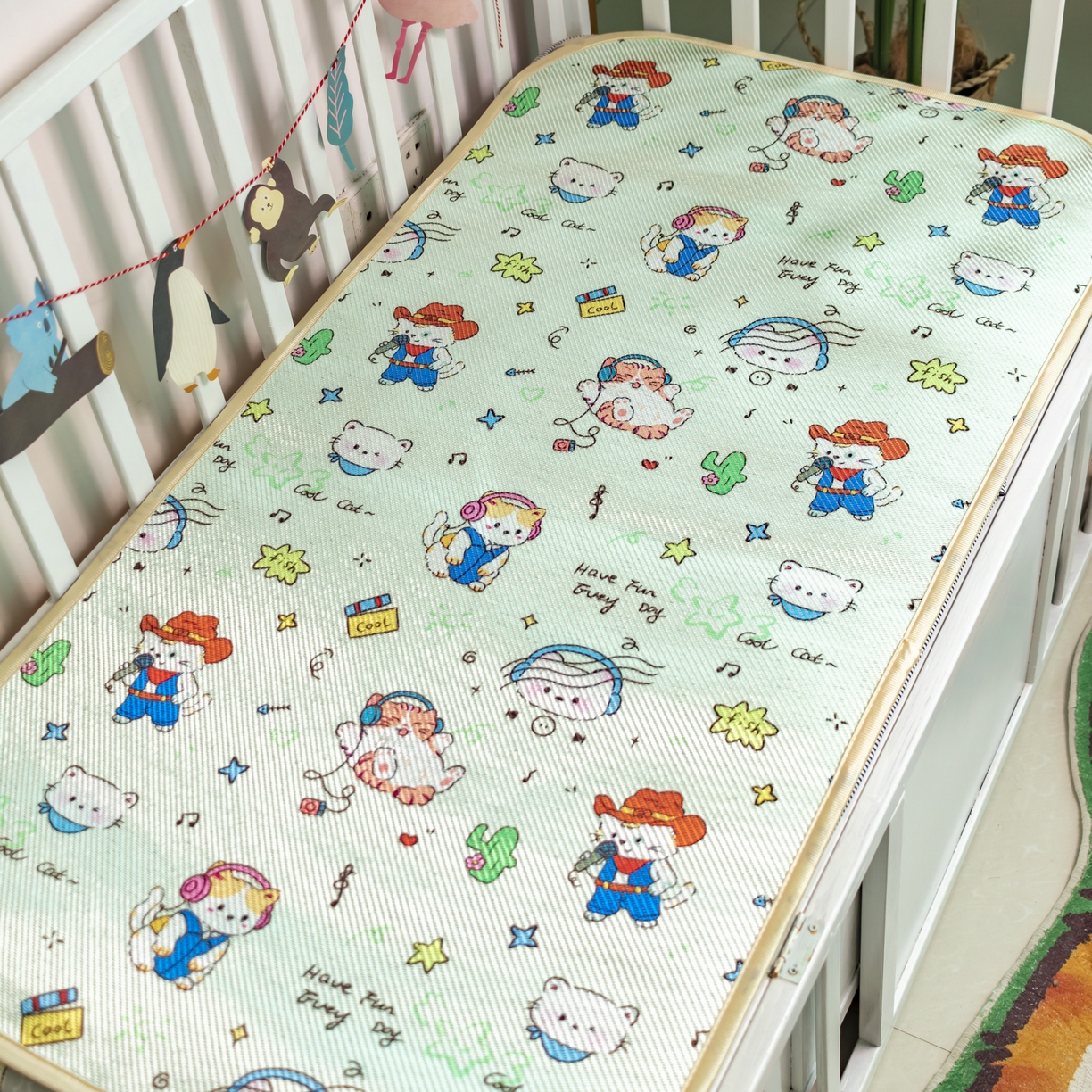 91家纺网 家纺一手货源 找家纺 欣宜家纺 2025新款可爱卡通儿童冰藤席 牛仔猫