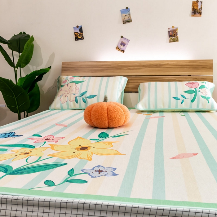 91家纺网 家纺一手货源 找家纺 （总）欣宜家纺 2025新款母婴级夏季新款小清新数码印花凉感冰丝席三件套空调席（有质检报告）