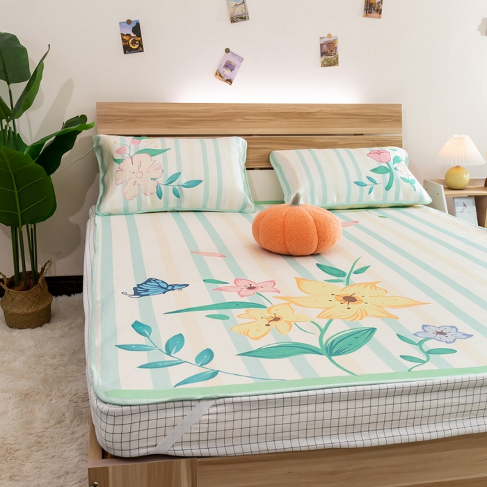 91家纺网 家纺一手货源 找家纺 欣宜家纺 2025新款母婴级夏季新款小清新数码印花凉感冰丝席三件套空调席（有质检报告） 春意-绿