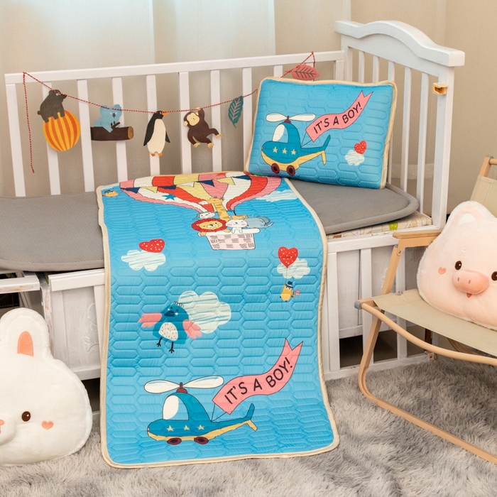 91家纺网 家纺一手货源 找家纺 欣宜家纺 2025新款母婴级儿童乳胶凉席空调席 飞机热气球