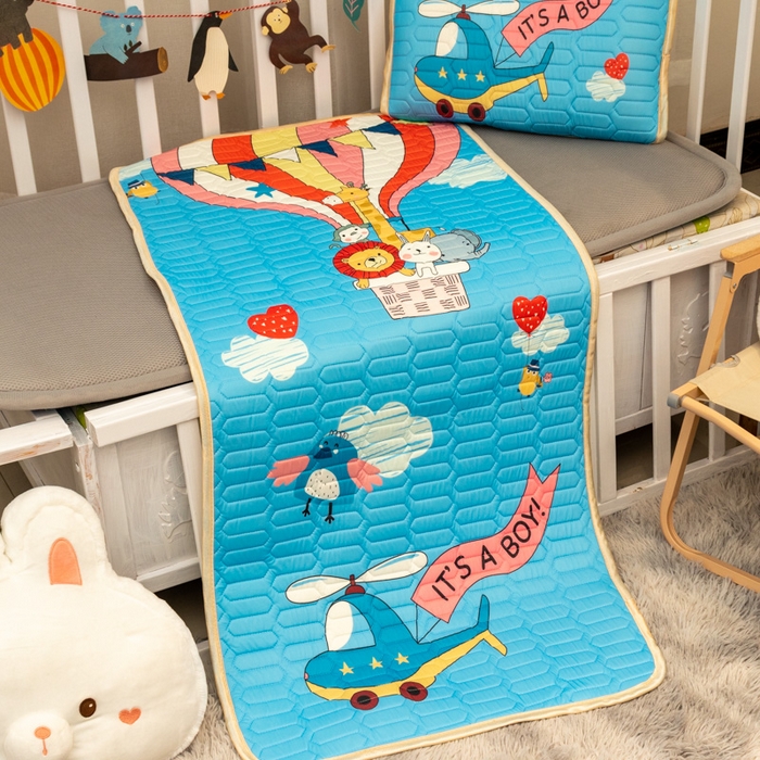 91家纺网 家纺一手货源 找家纺 欣宜家纺 2025新款母婴级儿童乳胶凉席空调席 飞机热气球