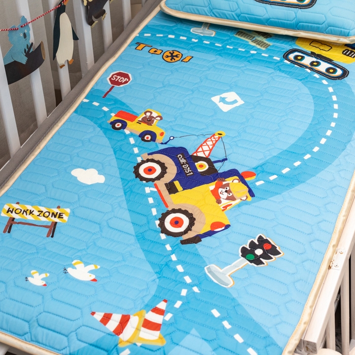 91家纺网 家纺一手货源 找家纺 欣宜家纺 2025新款母婴级儿童乳胶凉席空调席 工程车队