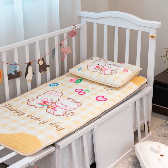 欣宜家纺 2025新款母婴级儿童乳胶凉席空调席 黄格小兔