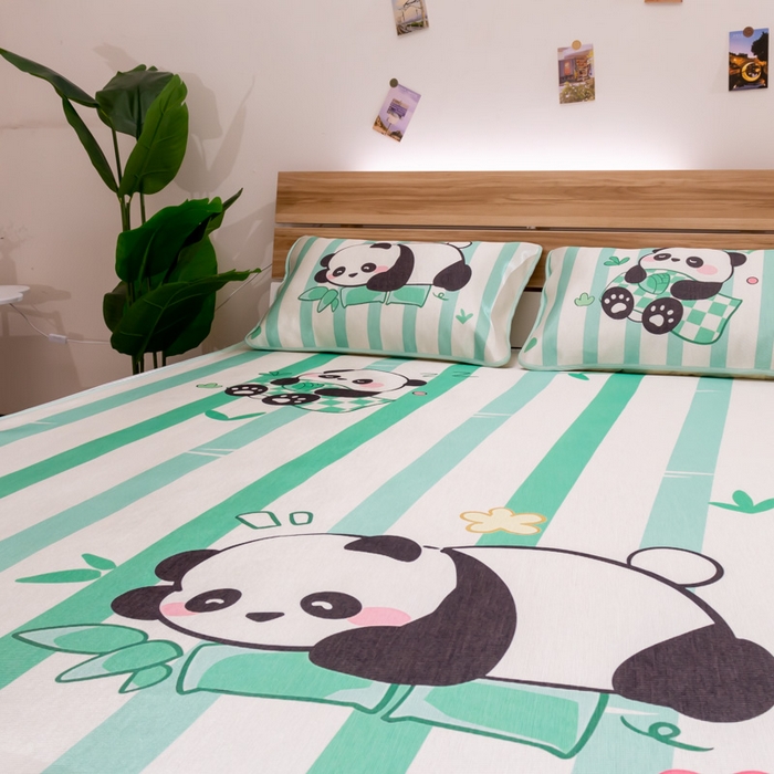 91家纺网 家纺一手货源 找家纺 欣宜家纺 2025新款母婴级夏季新款小清新数码印花凉感冰丝席三件套空调席（有质检报告） 条纹熊猫