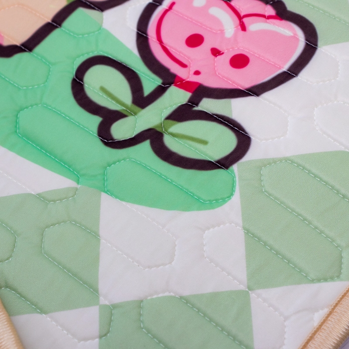 91家纺网 家纺一手货源 找家纺 欣宜家纺 2025新款母婴级儿童乳胶凉席空调席 绿格小熊