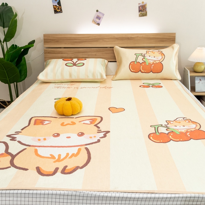 91家纺网 家纺一手货源 找家纺 欣宜家纺 2025新款母婴级夏季新款小清新数码印花凉感冰丝席三件套空调席（有质检报告） 樱桃狐狸