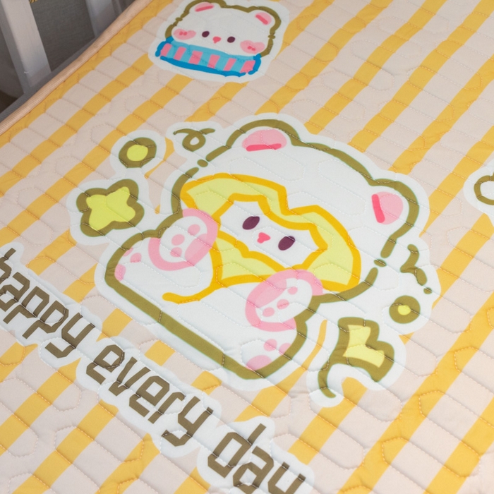 91家纺网 家纺一手货源 找家纺 欣宜家纺 2025新款母婴级儿童乳胶凉席空调席 竖条狗狗