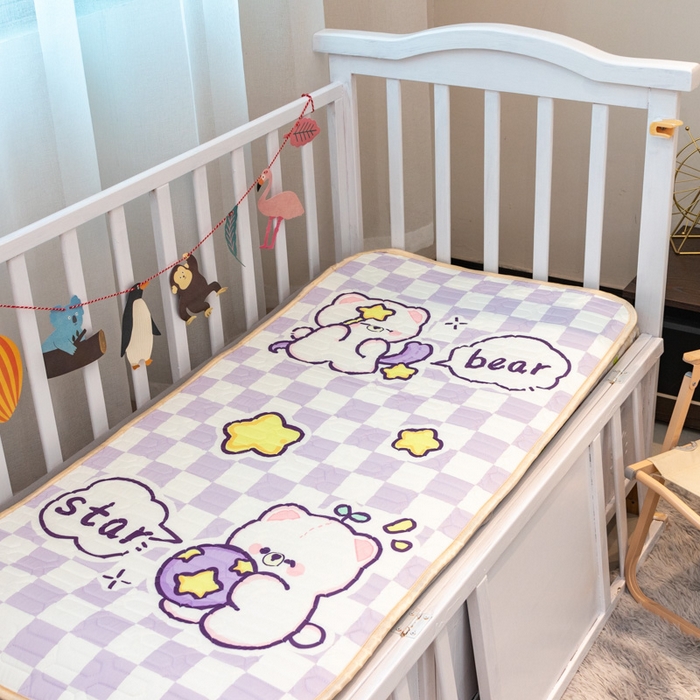 91家纺网 家纺一手货源 找家纺 欣宜家纺 2025新款母婴级儿童乳胶凉席空调席 足球熊