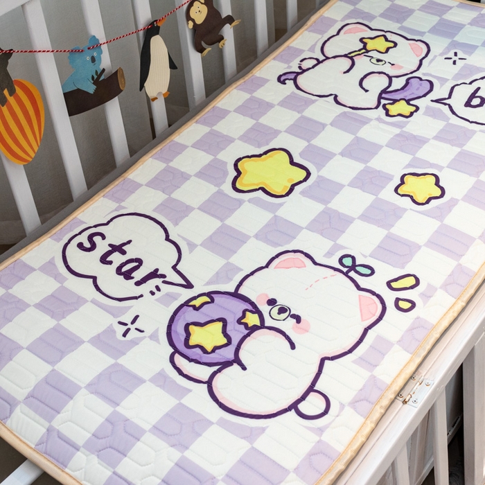 91家纺网 家纺一手货源 找家纺 欣宜家纺 2025新款母婴级儿童乳胶凉席空调席 足球熊