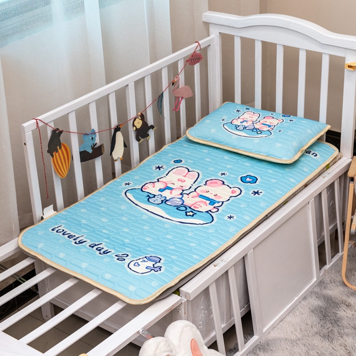 欣宜家纺 2025新款母婴级儿童乳胶凉席空调席 熊兔野餐