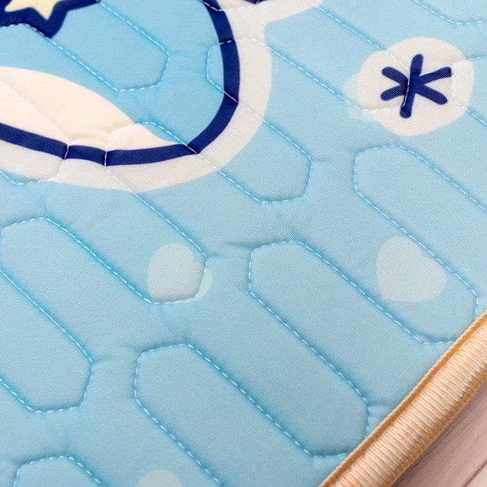 91家纺网 家纺一手货源 找家纺 欣宜家纺 2025新款母婴级儿童乳胶凉席空调席 熊兔野餐