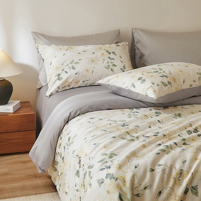 91家纺网 家纺一手货源 找家纺 欣宜家纺 2025新款60支长绒棉数码印花系列四件套 白玉兰