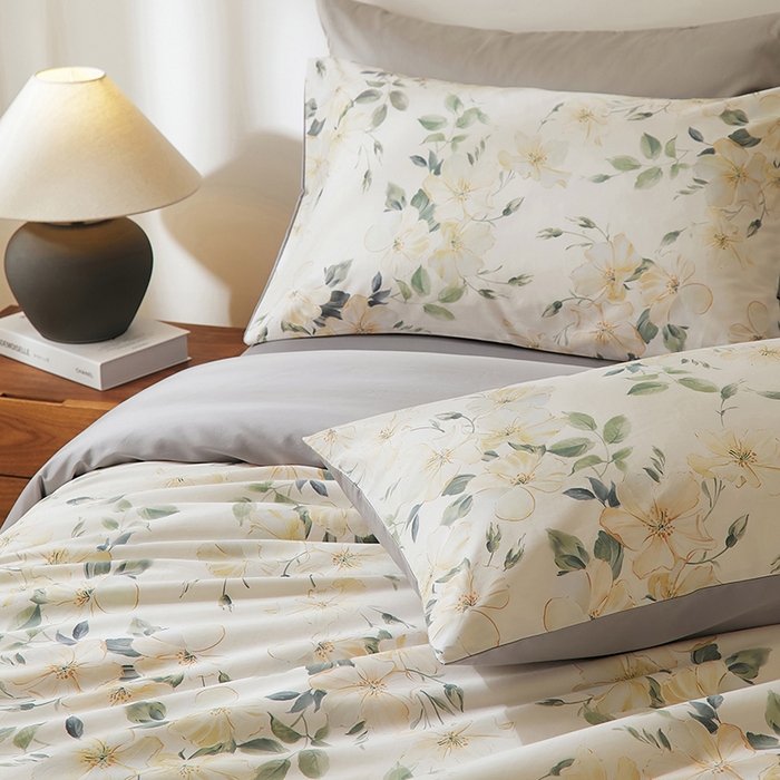 91家纺网 家纺一手货源 找家纺 欣宜家纺 2025新款60支长绒棉数码印花系列四件套 白玉兰