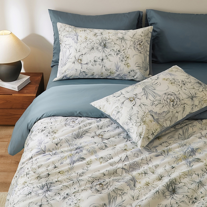 91家纺网 家纺一手货源 找家纺 欣宜家纺 2025新款60支长绒棉数码印花系列四件套 花海城堡