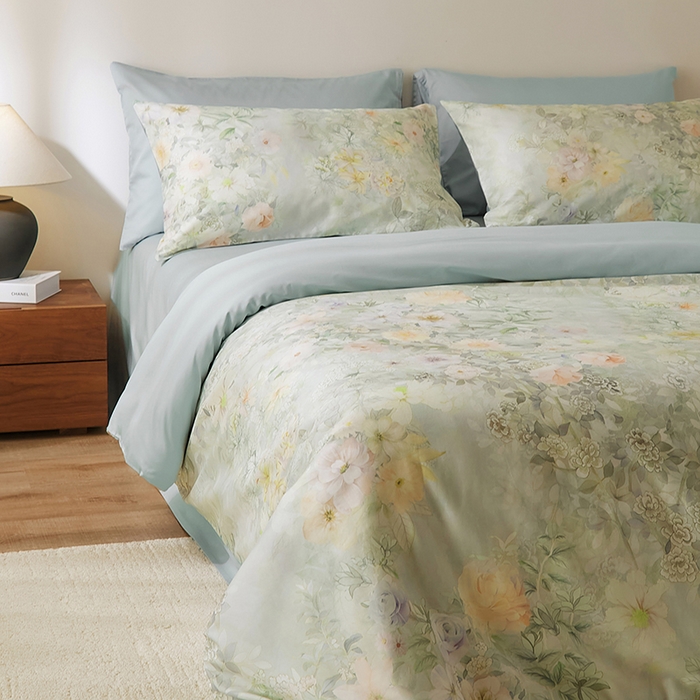 91家纺网 家纺一手货源 找家纺 欣宜家纺 2025新款60支长绒棉数码印花系列四件套 仟云绿