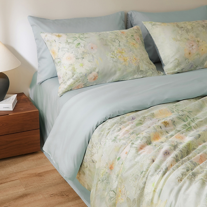 91家纺网 家纺一手货源 找家纺 欣宜家纺 2025新款60支长绒棉数码印花系列四件套 仟云绿