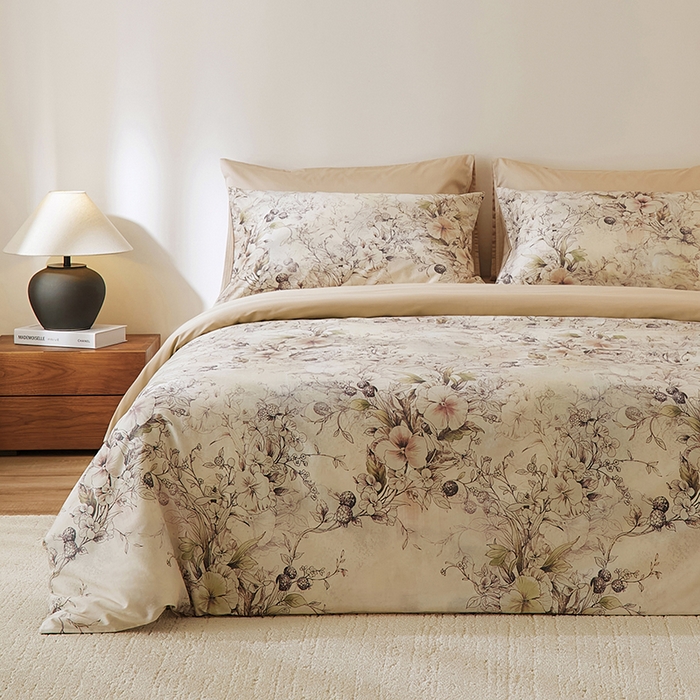 91家纺网 家纺一手货源 找家纺 欣宜家纺 2025新款60支长绒棉数码印花系列四件套 月半湾