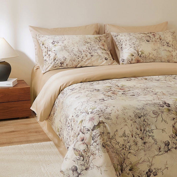 91家纺网 家纺一手货源 找家纺 欣宜家纺 2025新款60支长绒棉数码印花系列四件套 月半湾