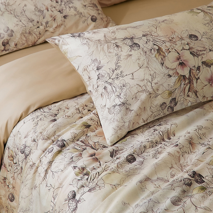 91家纺网 家纺一手货源 找家纺 欣宜家纺 2025新款60支长绒棉数码印花系列四件套 月半湾