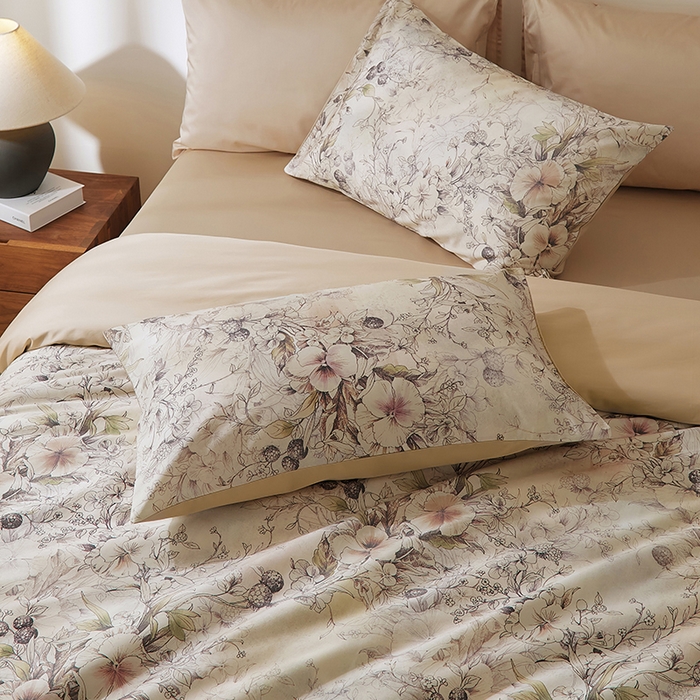 91家纺网 家纺一手货源 找家纺 欣宜家纺 2025新款60支长绒棉数码印花系列四件套 月半湾