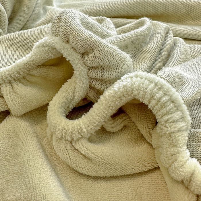 91家纺网 家纺一手货源 找家纺 欣宜家纺 2025新款高克重毛巾绣花卡通ins风牛奶绒奶油条纹单床笠 奶油绿