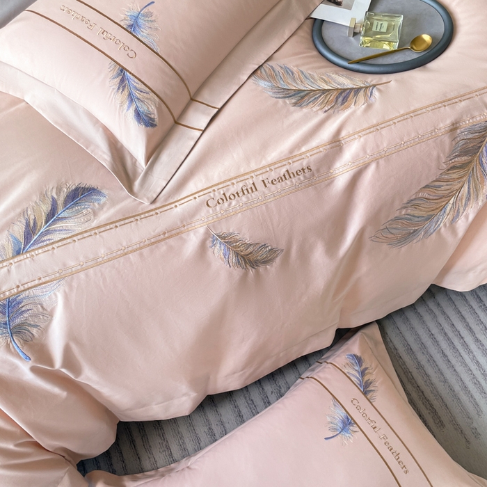 91家纺网 家纺一手货源 找家纺 欣宜家纺 2025新款纯棉全棉长绒棉磨毛不掉毛高端四件套羽翼系列带礼盒 豆沙粉