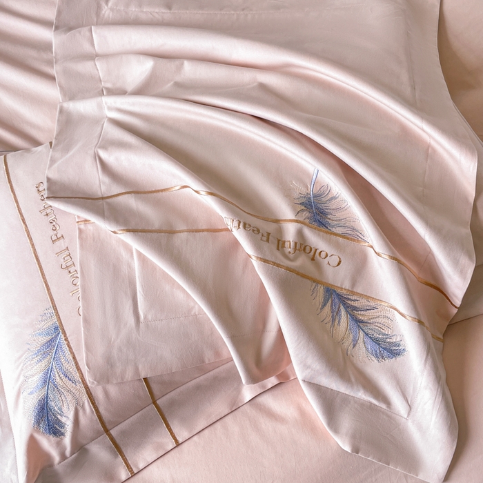 91家纺网 家纺一手货源 找家纺 欣宜家纺 2025新款纯棉全棉长绒棉磨毛不掉毛高端四件套羽翼系列带礼盒 豆沙粉