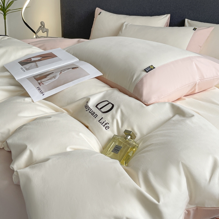 91家纺网 家纺一手货源 找家纺 欣宜家纺 2025新款纯棉全棉长绒棉磨毛刺绣绣花四件套 莫兰迪-白粉