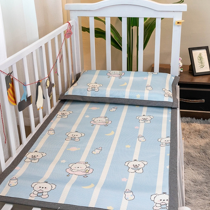 91家纺网 家纺一手货源 找家纺 欣宜家纺 2025新款儿童冰藤席幼儿园午睡席子凉席枕套可定制任意尺寸 小奶熊