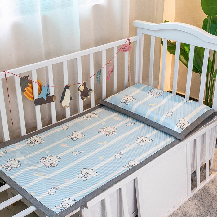 91家纺网 家纺一手货源 找家纺 欣宜家纺 2025新款儿童冰藤席幼儿园午睡席子凉席枕套可定制任意尺寸 小奶熊