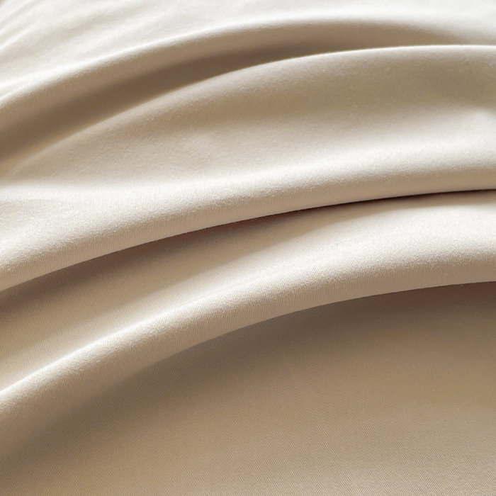 91家纺网 家纺一手货源 找家纺 欣宜家纺 2025新款纯棉全棉长绒棉磨毛绣花四件套花漾系列刺绣套件带礼盒 香槟金