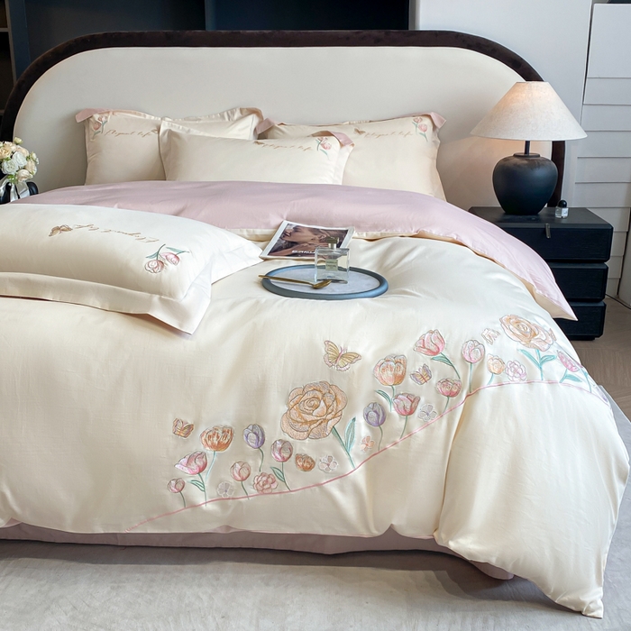 91家纺网 家纺一手货源 找家纺 欣宜家纺 2025新款纯棉全棉长绒棉刺绣绣花高端礼盒初暖系列四件套 白粉色