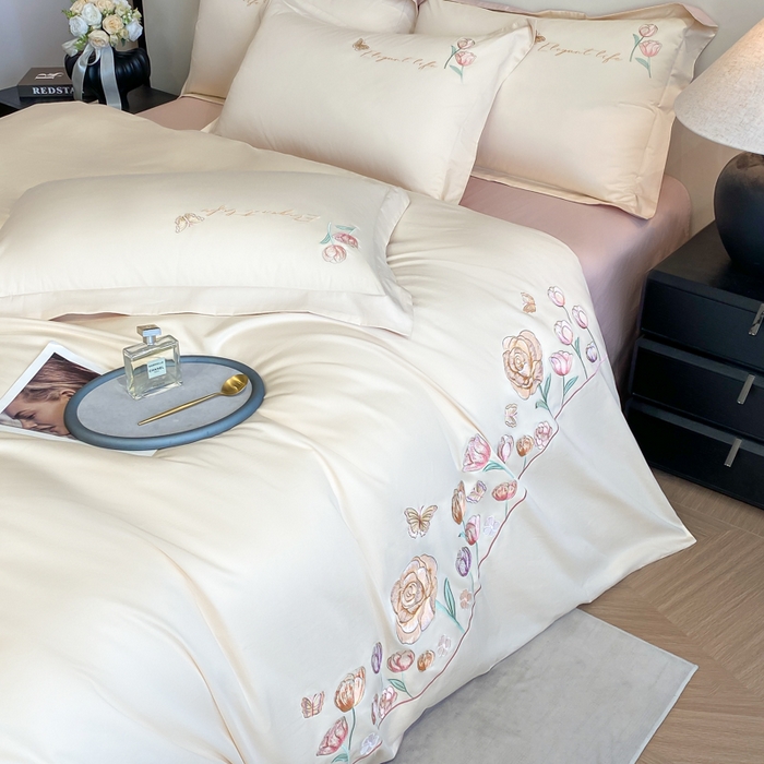 91家纺网 家纺一手货源 找家纺 欣宜家纺 2025新款纯棉全棉长绒棉刺绣绣花高端礼盒初暖系列四件套 白粉色