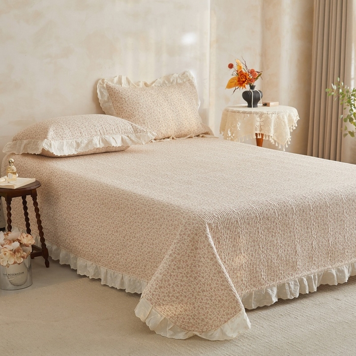 91家纺网 家纺一手货源 找家纺 源舜家纺 2026新款全棉镂空花边天丝棉麻床盖款四件套 繁华时光