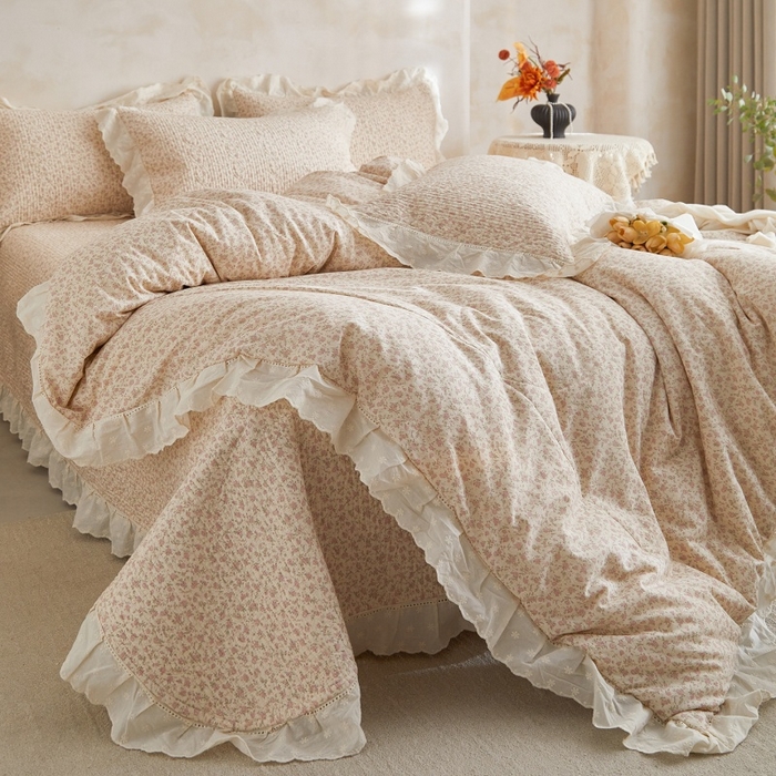 91家纺网 家纺一手货源 找家纺 源舜家纺 2026新款全棉镂空花边天丝棉麻床盖款四件套 繁华时光