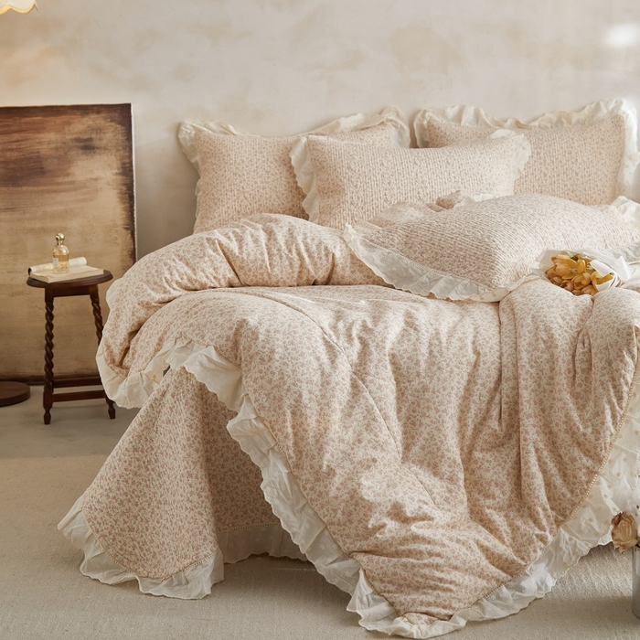 91家纺网 家纺一手货源 找家纺 源舜家纺 2026新款全棉镂空花边天丝棉麻床盖款四件套 繁华时光