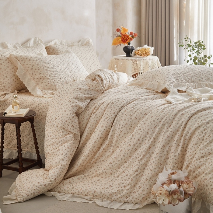 91家纺网 家纺一手货源 找家纺 源舜家纺 2026新款全棉镂空花边天丝棉麻床盖款四件套 花田半亩