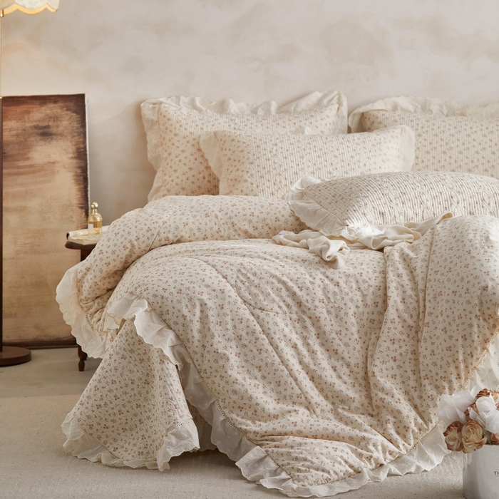 91家纺网 家纺一手货源 找家纺 源舜家纺 2026新款全棉镂空花边天丝棉麻床盖款四件套 花田半亩