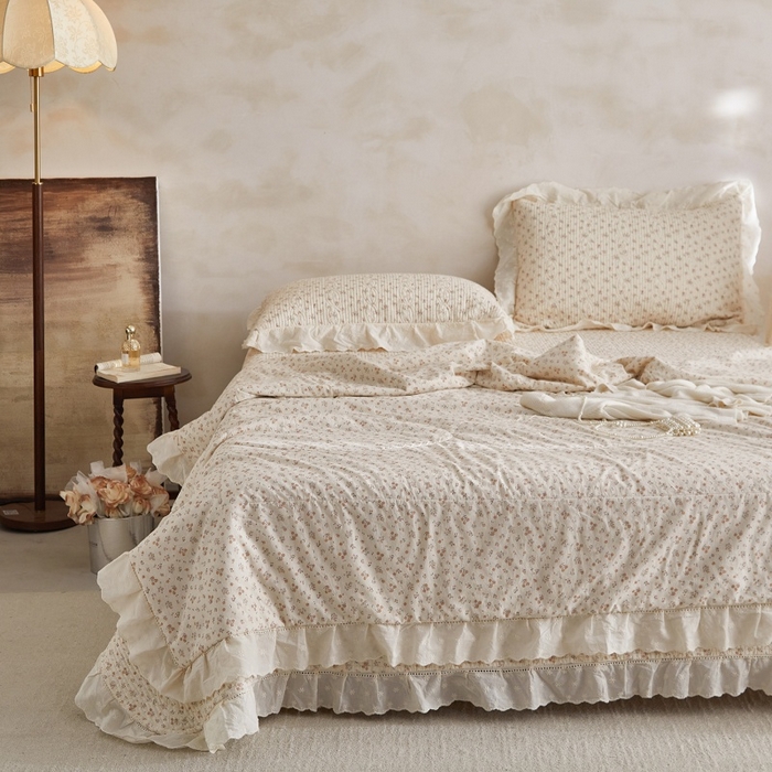 91家纺网 家纺一手货源 找家纺 源舜家纺 2026新款全棉镂空花边天丝棉麻床盖款四件套 花田半亩