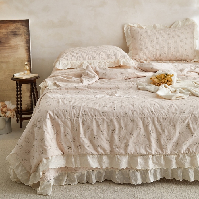 91家纺网 家纺一手货源 找家纺 源舜家纺 2026新款全棉镂空花边天丝棉麻床盖款四件套 花语禾