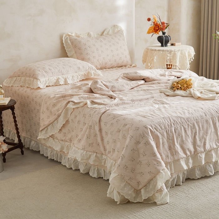 91家纺网 家纺一手货源 找家纺 源舜家纺 2026新款全棉镂空花边天丝棉麻床盖款四件套 花语禾