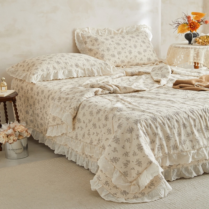 91家纺网 家纺一手货源 找家纺 源舜家纺 2026新款全棉镂空花边天丝棉麻床盖款四件套 空山雨后