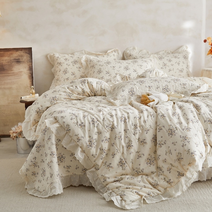 91家纺网 家纺一手货源 找家纺 源舜家纺 2026新款全棉镂空花边天丝棉麻床盖款四件套 山野薄雾