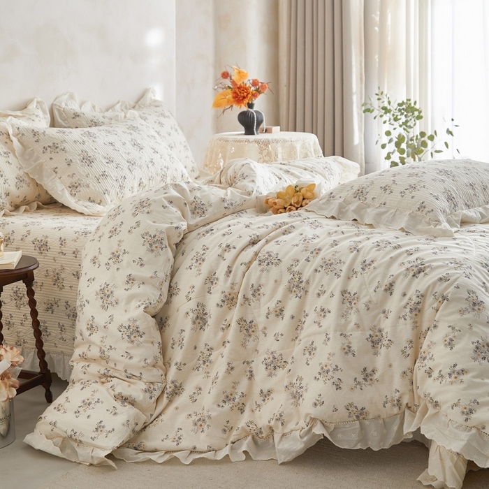 91家纺网 家纺一手货源 找家纺 源舜家纺 2026新款全棉镂空花边天丝棉麻床盖款四件套 山野薄雾