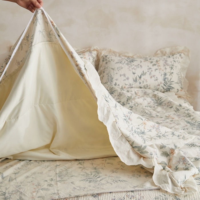 91家纺网 家纺一手货源 找家纺 源舜家纺 2026新款全棉镂空花边天丝棉麻床盖款四件套 微遥