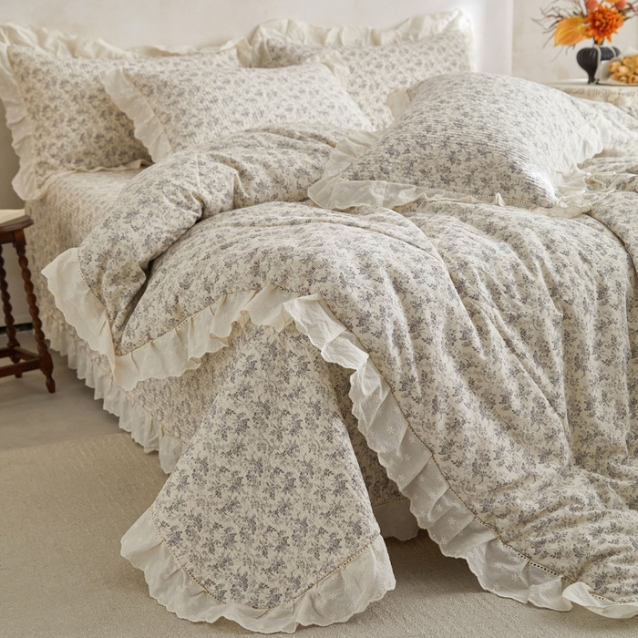 91家纺网 家纺一手货源 找家纺 源舜家纺 2026新款全棉镂空花边天丝棉麻床盖款四件套 闲庭赋-灰